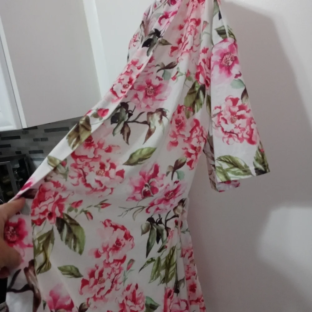 Show Me Your MuMu Floral Short Sleeve Knee Length Robe W Tie belt OS
